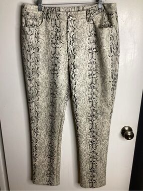 NWOT Boston Proper Snake-Print Straight Leg Pants in Beige and Black 14